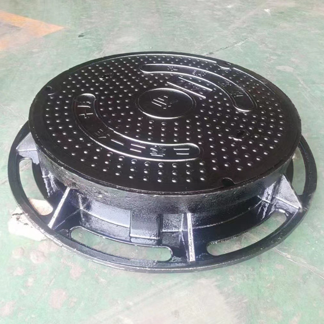铸铁井盖